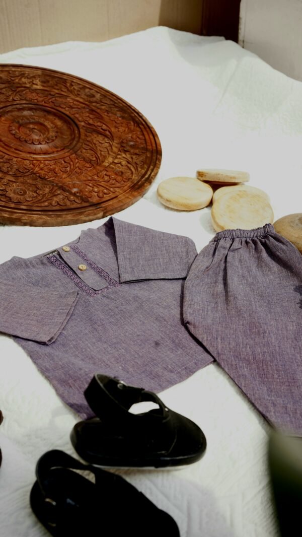 Plum Tarkashi Kurta Shalwar With Peshawari Chappal - view 7