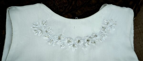 Hand Embroidered Pearl White and Gold - view 9